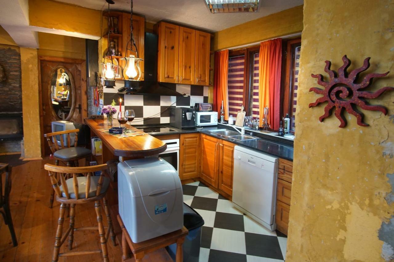 Casa De Artes Guest House Balchik Esterno foto